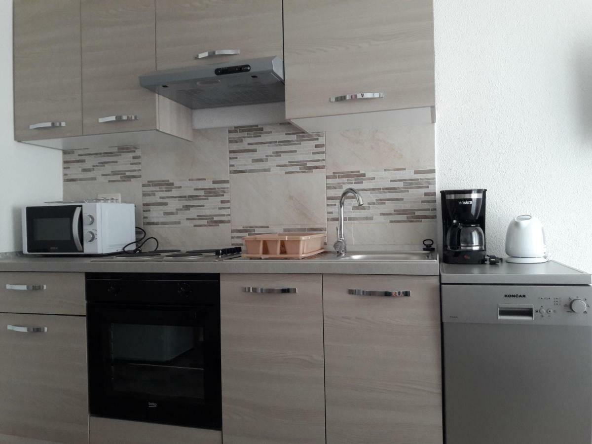 Apartman Miljenko - Matovica Kampor Eksteriør bilde
